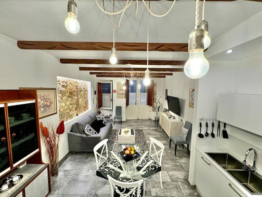 Luxury Centre, Cagliari, Sardegna By Home&experience Holiday home